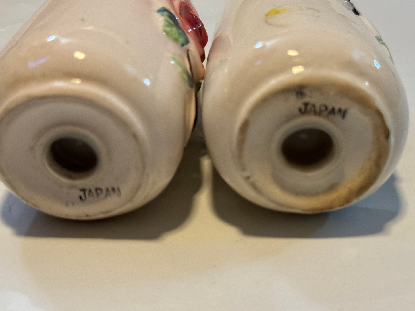 Salt N Pepper Shakers "We Thank you..." Embossed Floral - Vintage