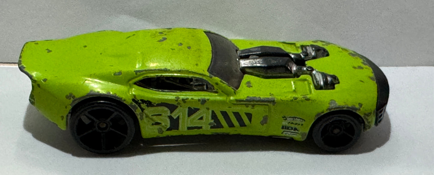 Hot Wheels Nitro Doorslammer Green Distressed Sports car Vintage