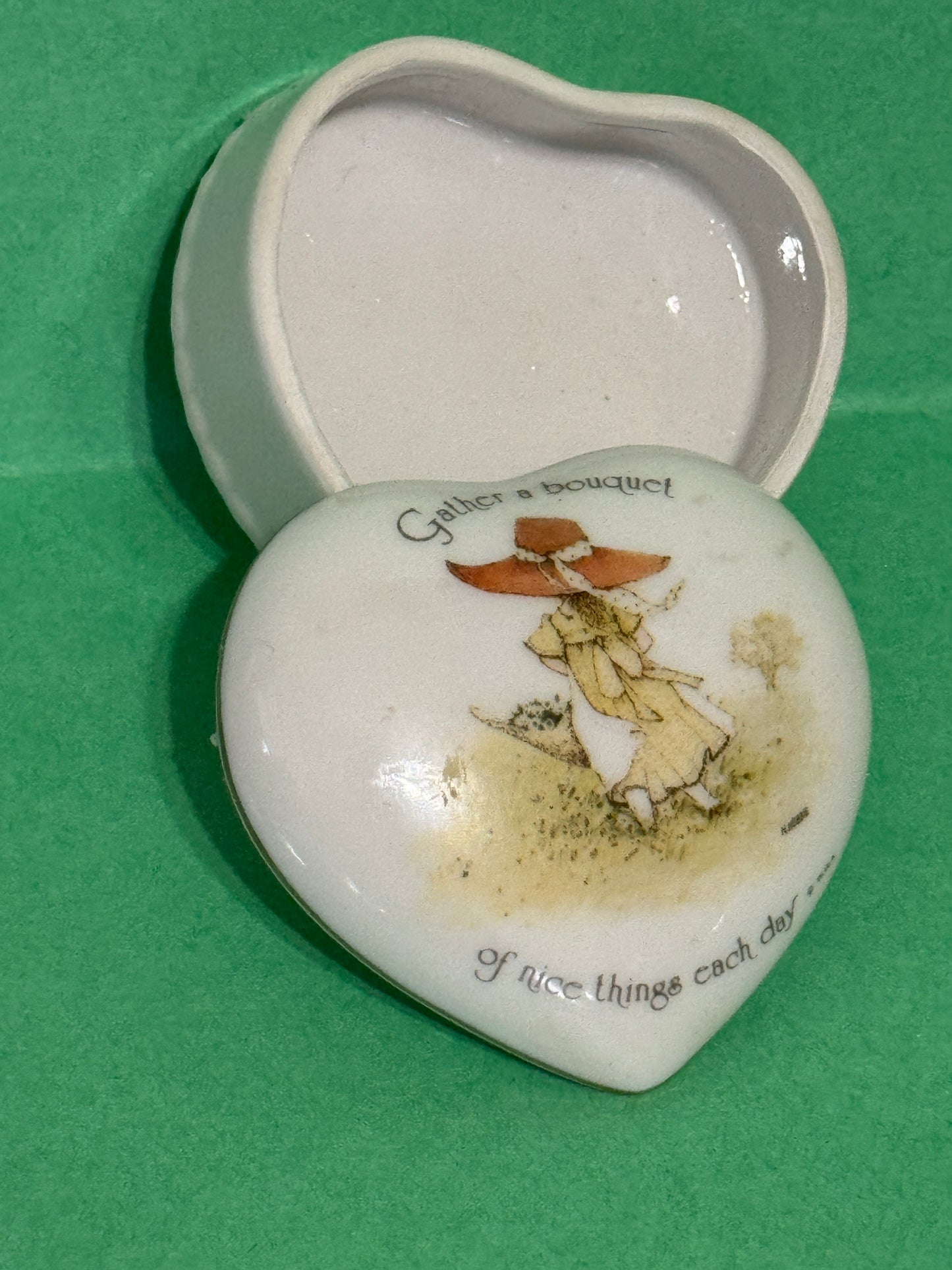 Holly Hobbie Heart Shaped Trinket Box Gather A Bouquet ... - '73 VINTAGE