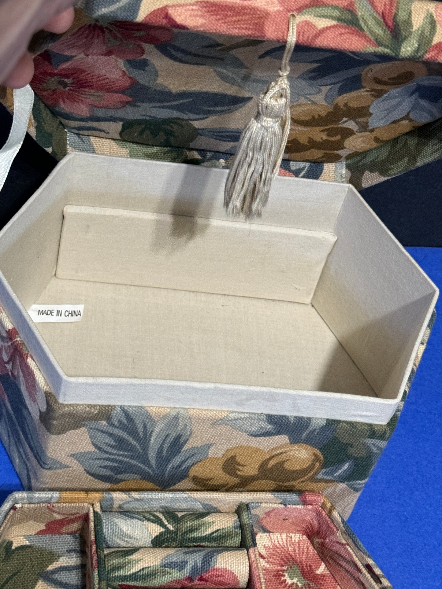 Jewelry Box Fabric Covered Hard Body Removable Tray Tan Red Rose Linen Like