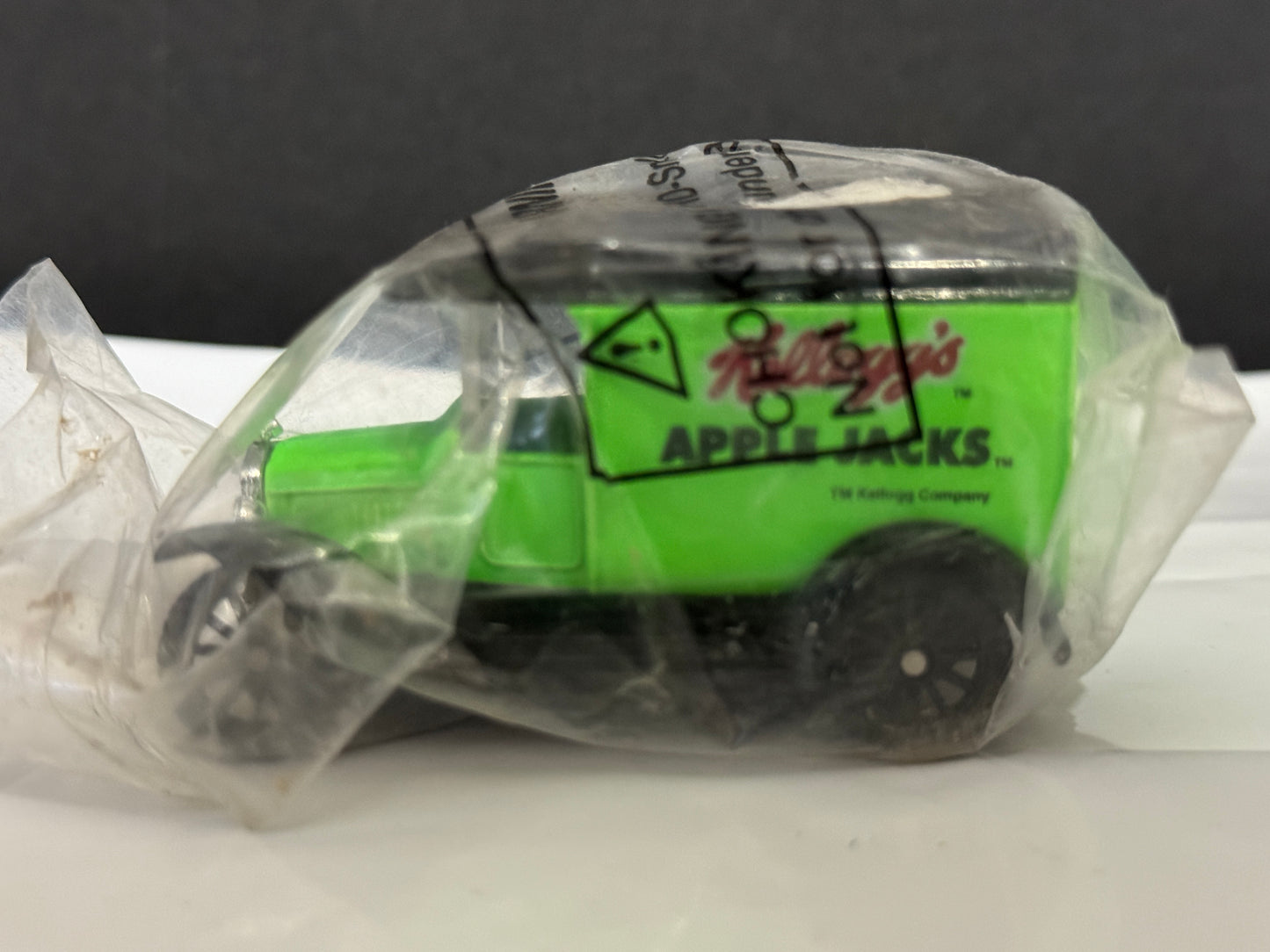 Kellogg's Cereal Delivery Trucks 1989 NIP