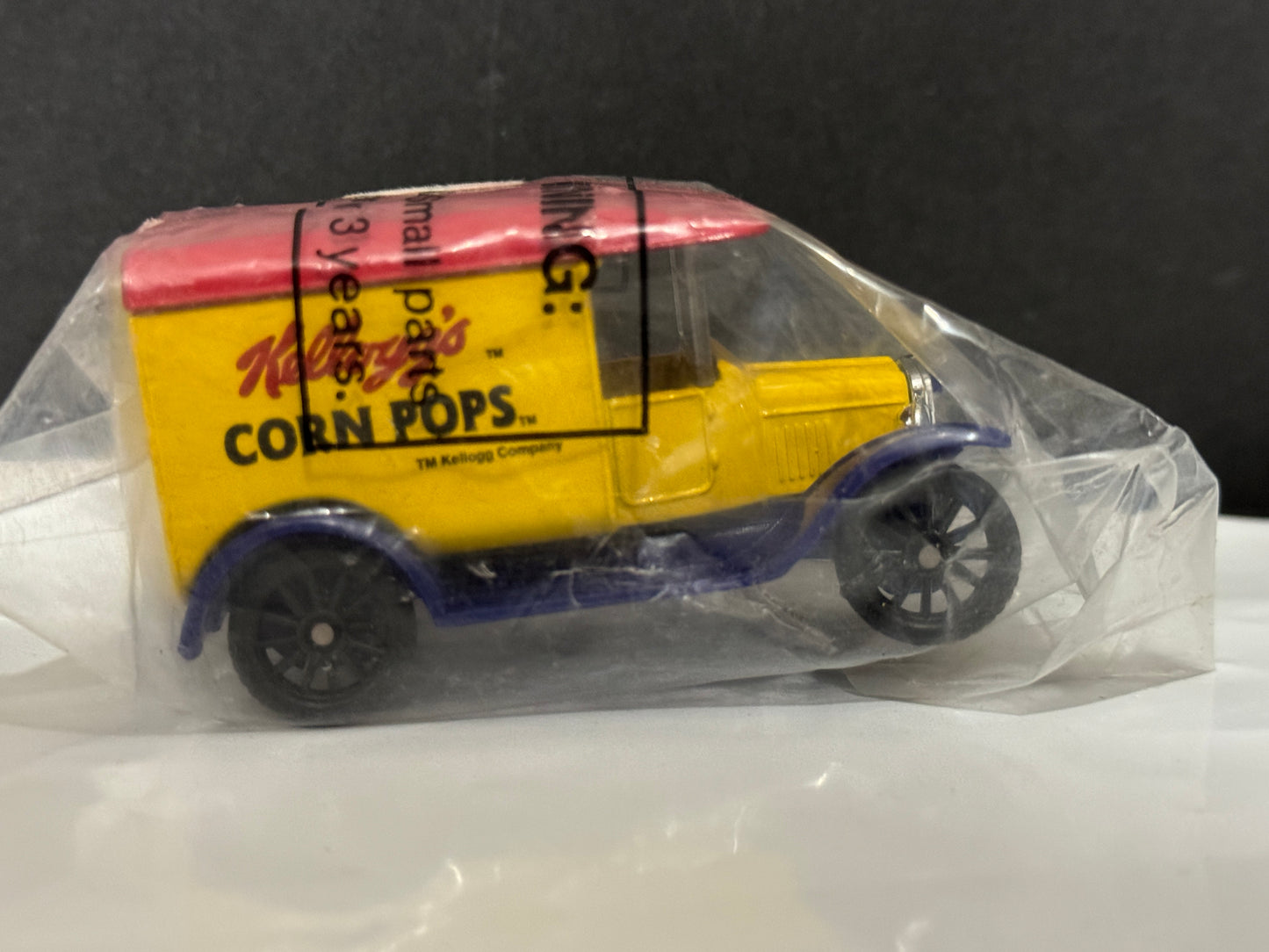 Kellogg's Cereal Delivery Trucks 1989 NIP