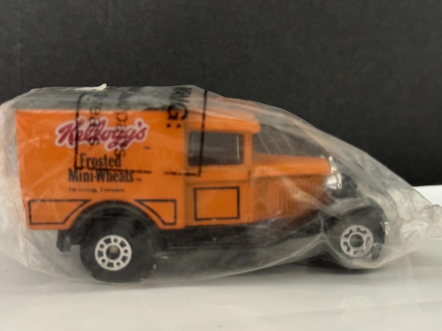 Kellogg's Cereal Delivery Trucks 1989 NIP