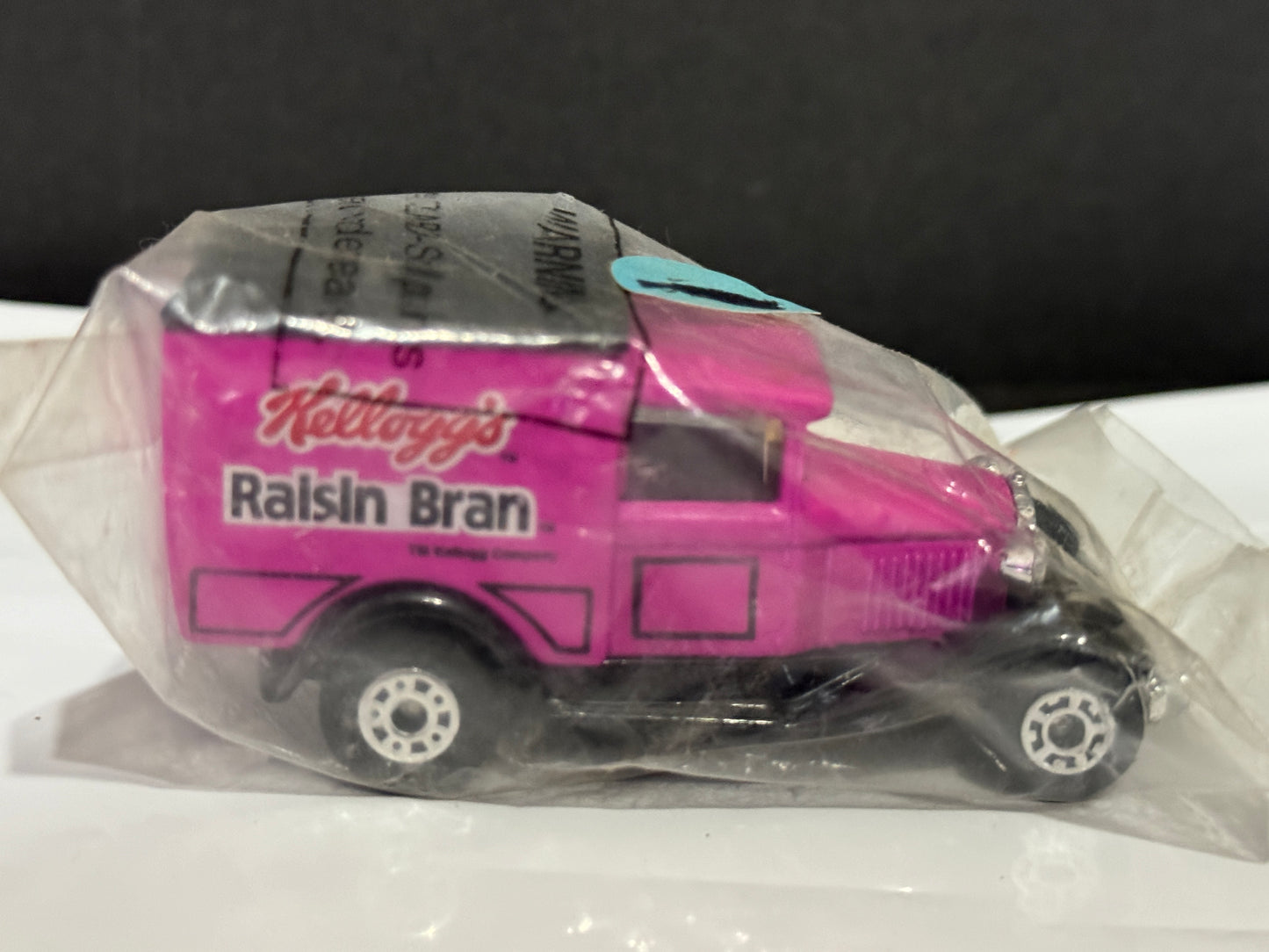 Kellogg's Cereal Delivery Trucks 1989 NIP