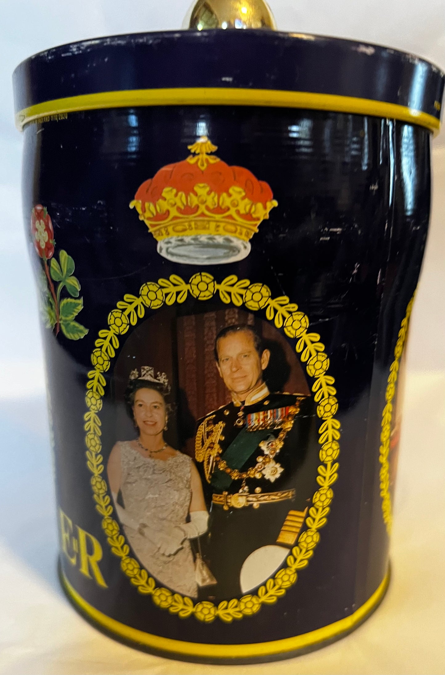 Queen Elizabeth Silver Jubilee Tin Canister