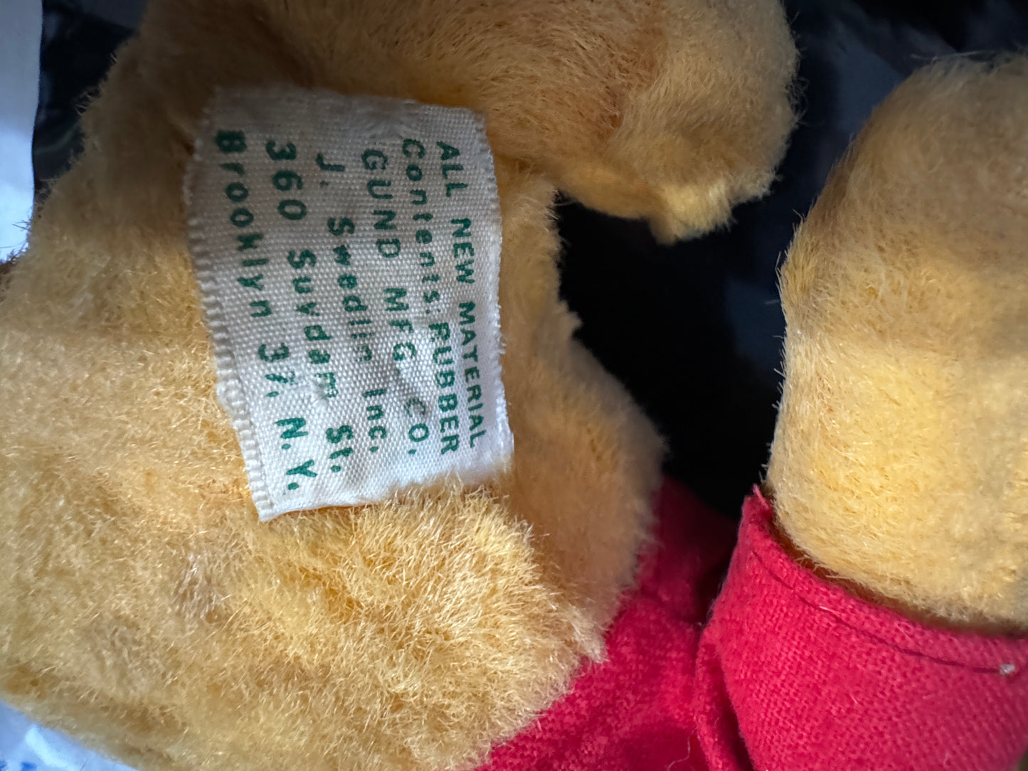 Winnie the Pooh Gund Plush 10" Vintage