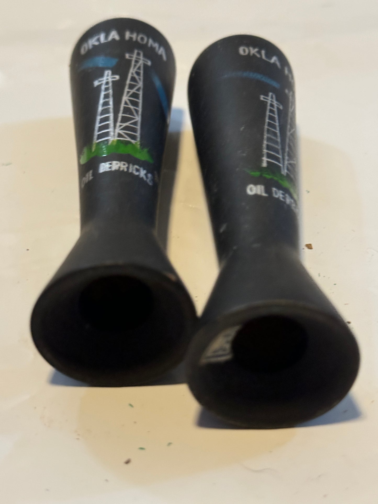 Salt N Pepper Shakers Oklahoma Oil Derricks 50's Vintage