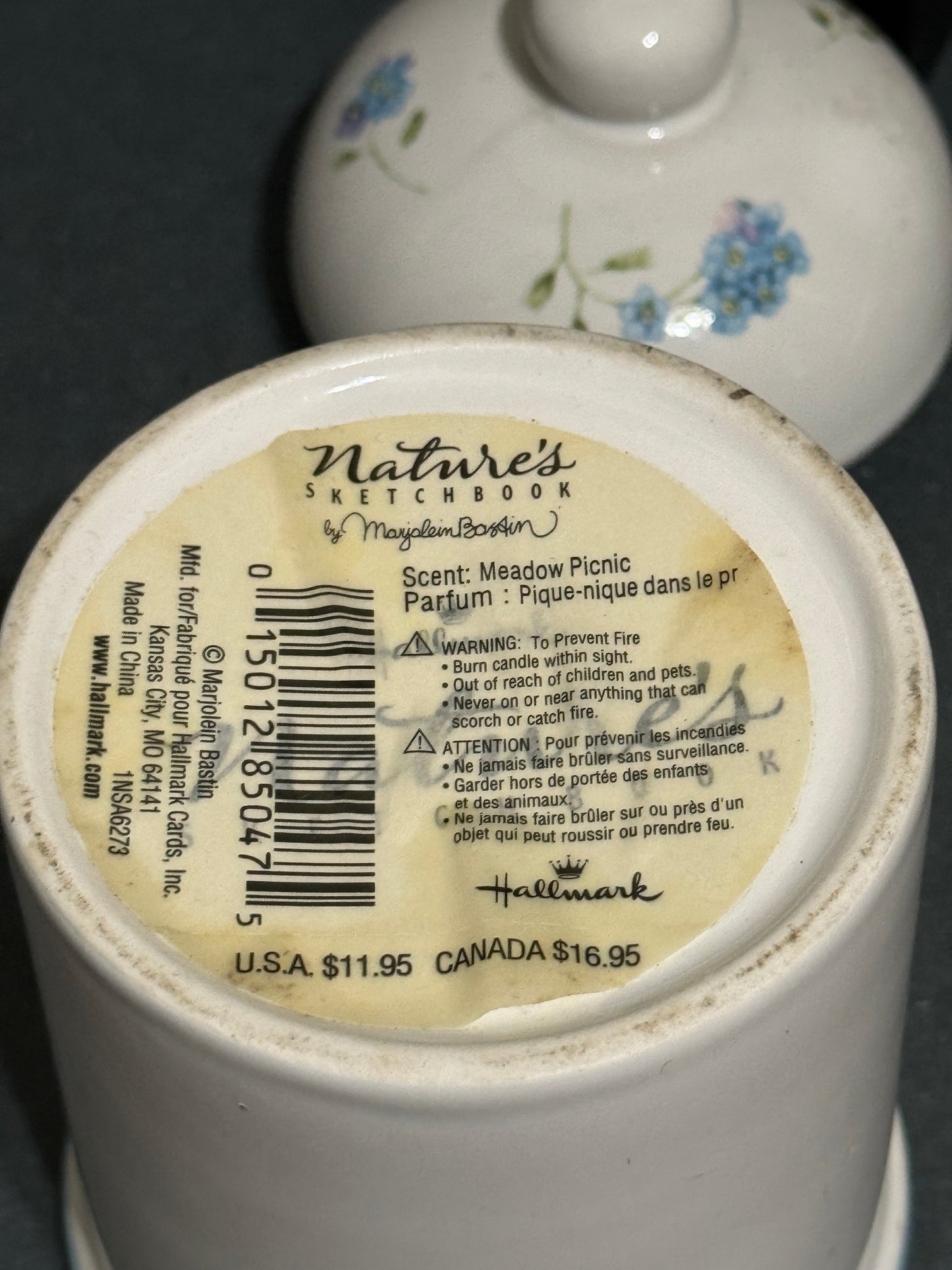 Nature's Sketchbook Candle by Marjolein Bostin Hallmark - Vintage