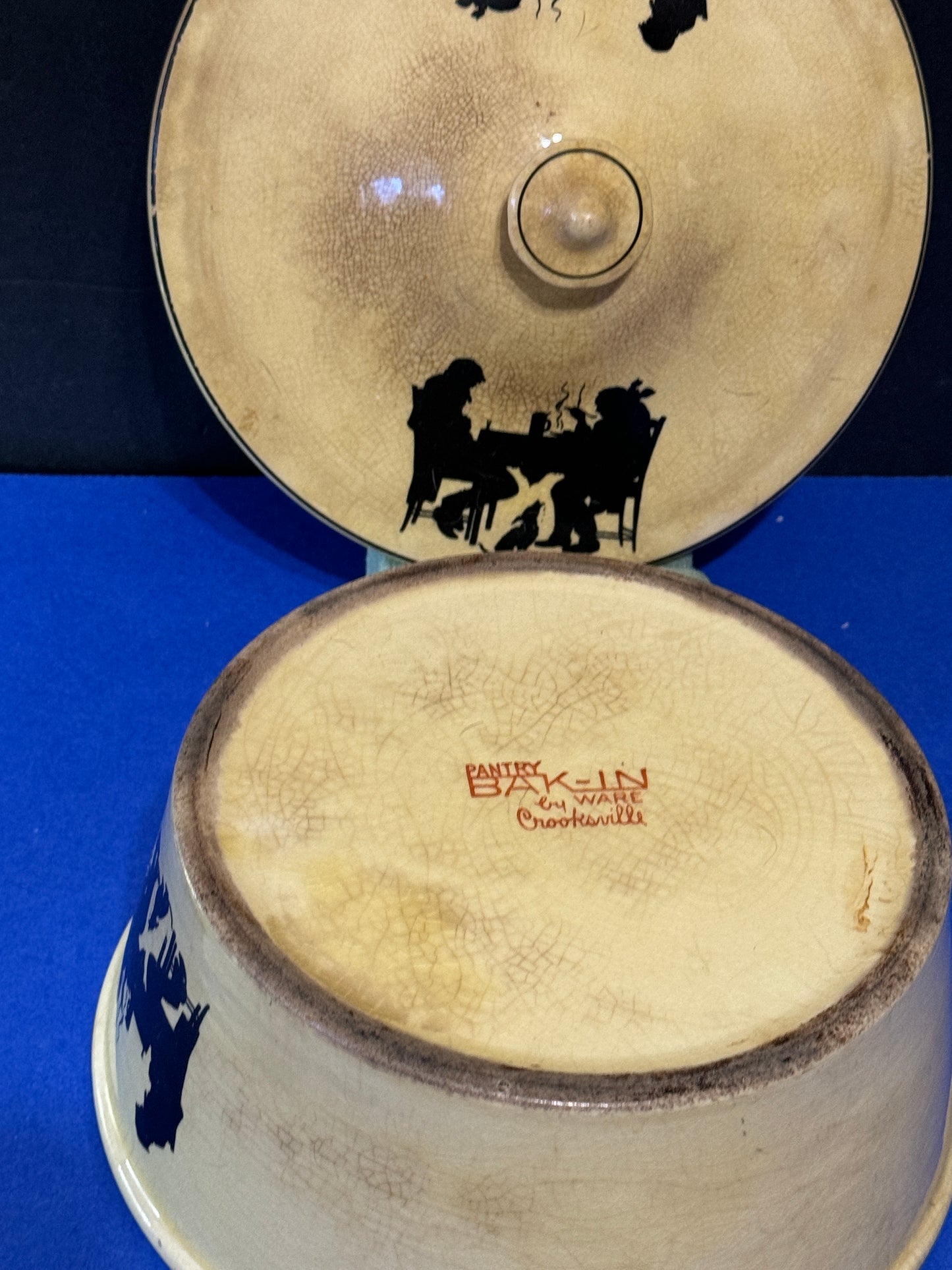 Crooksville Silhouette Covered Casserole Dish Bak-in Ware - 30s Vintage
