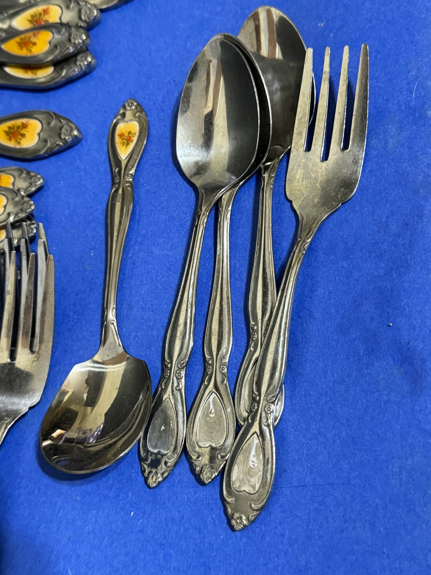 Customcraft Stainless Steel Flateware (36 piece)