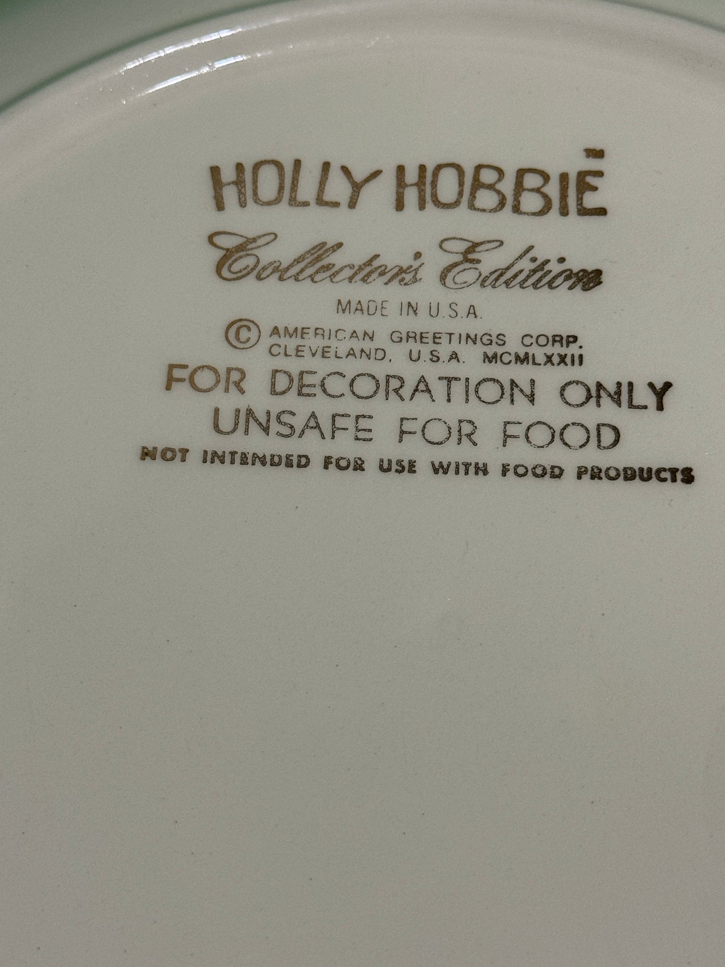 Holly Hobbie Collector Plate "A Smile Can Turn..." - Vintage