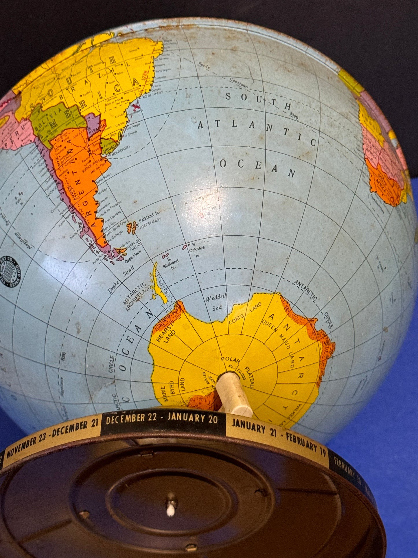 Ohio Art Metal Globe D-174 1960s - Vintage