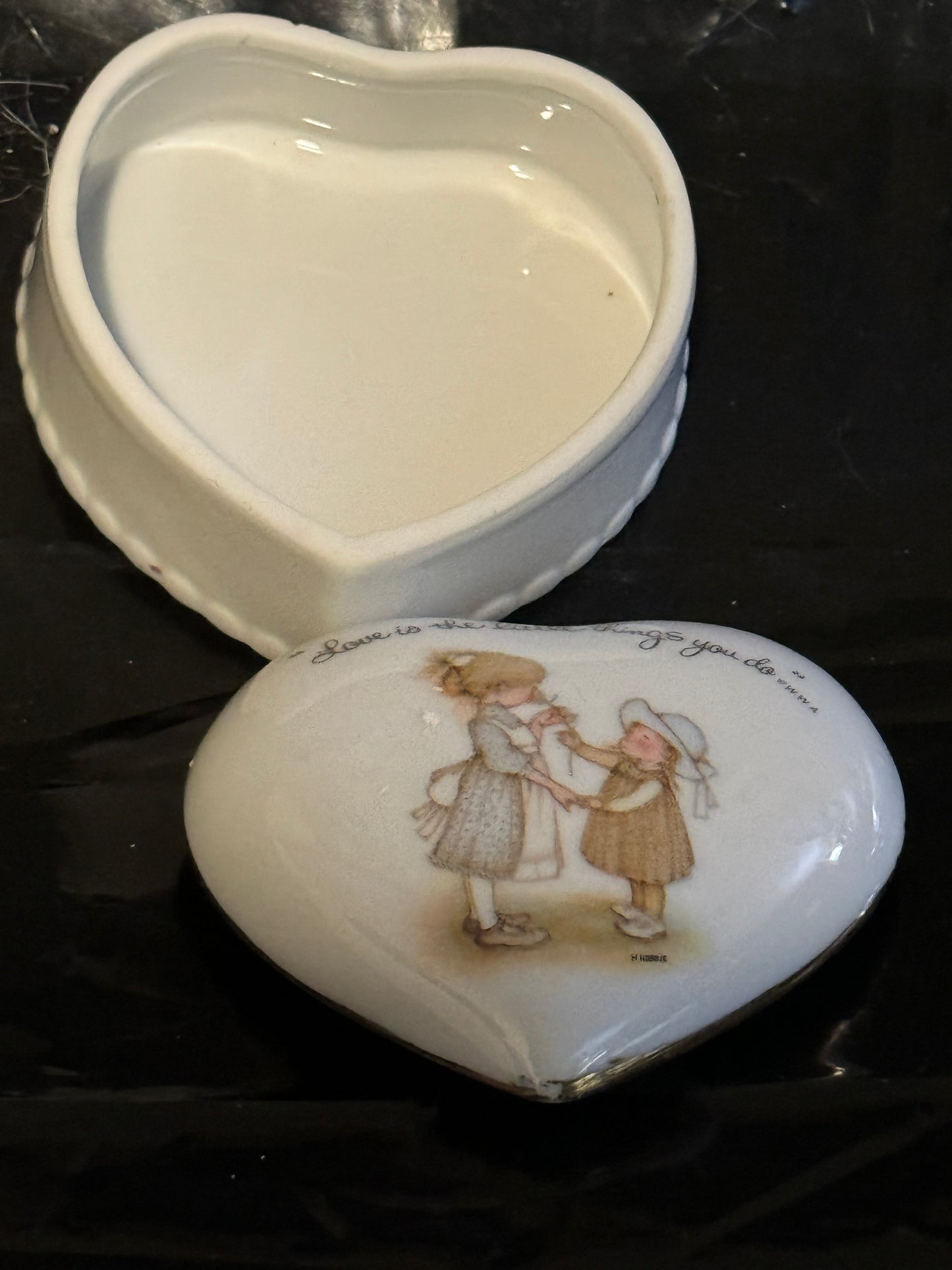 Holly Hobbie Heart Trinket Box & Lid (2 pieces) Genuine Porcelain - '73 Vintage
