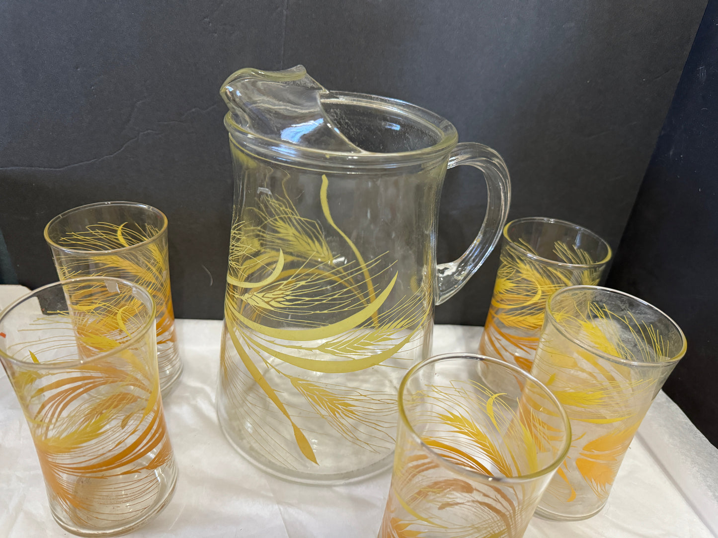 Libbey Golden Wheat 2Qt Pitcher w/Set of 5 Glasses - Vintage