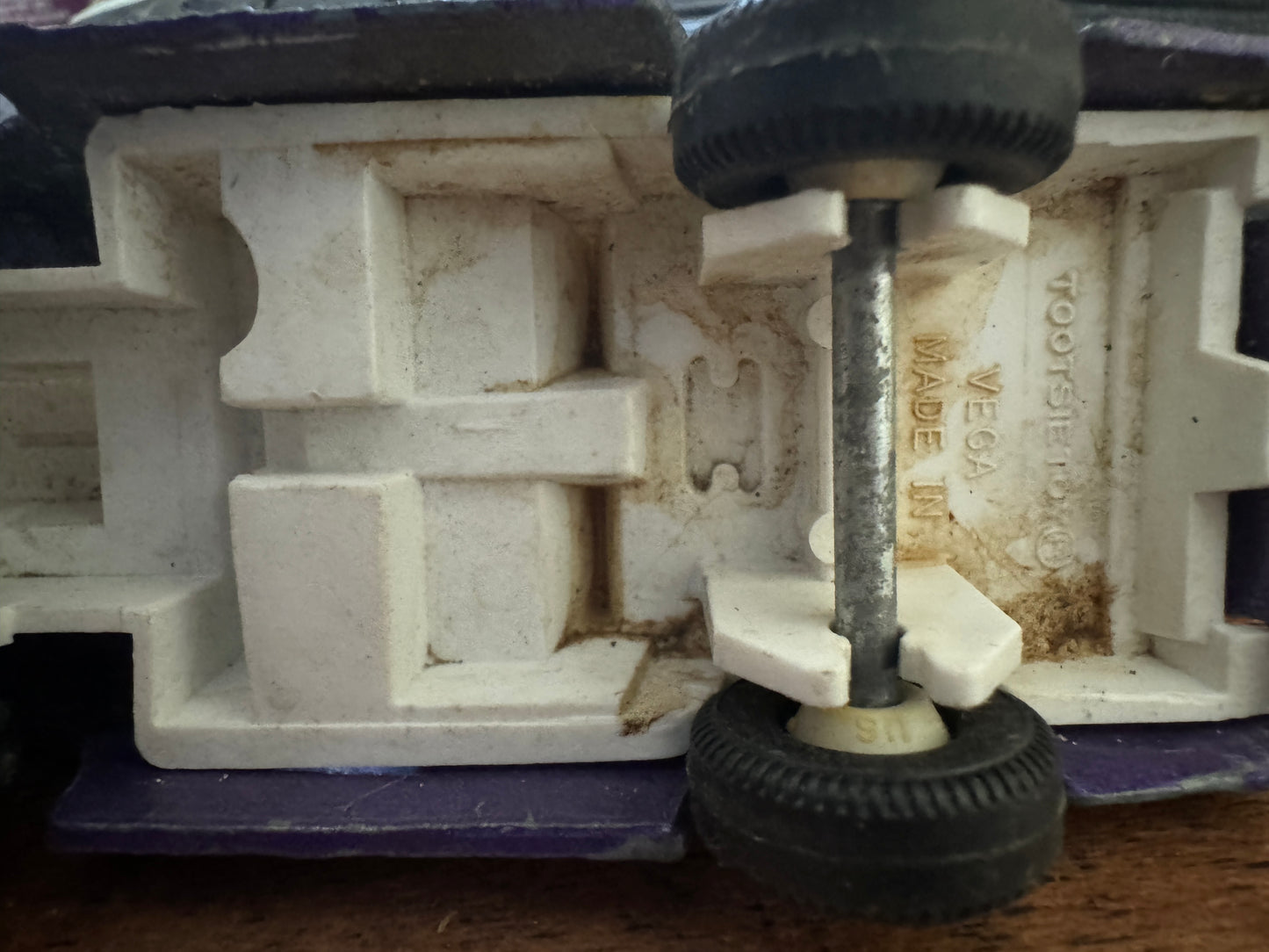 Tootsietoy Purple Vega w/decal VINTAGE
