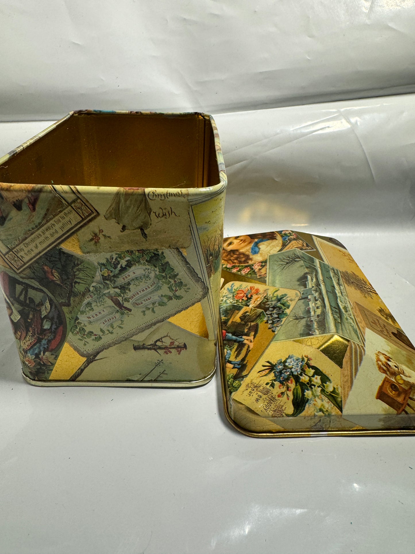 Victorian Holiday Christmas Tin - Vintage